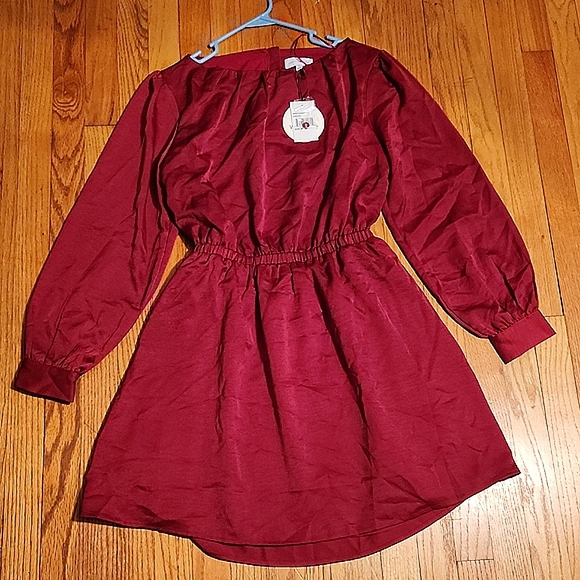 NWT Lost + Wander burgundy dress with cutout back size medium - Picture 3 of 10